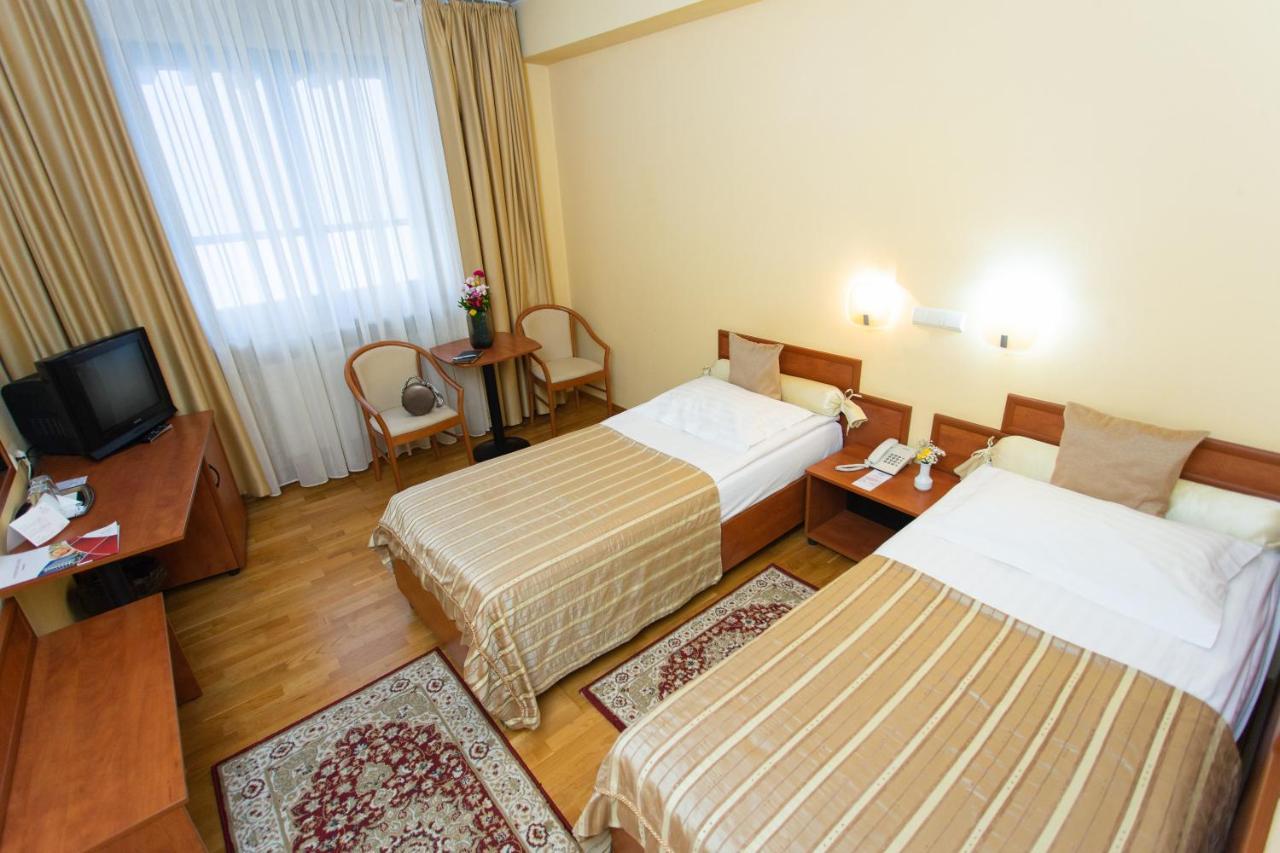 Hunguest Hotel Fenyõ Miercurea Ciuc Exterior foto
